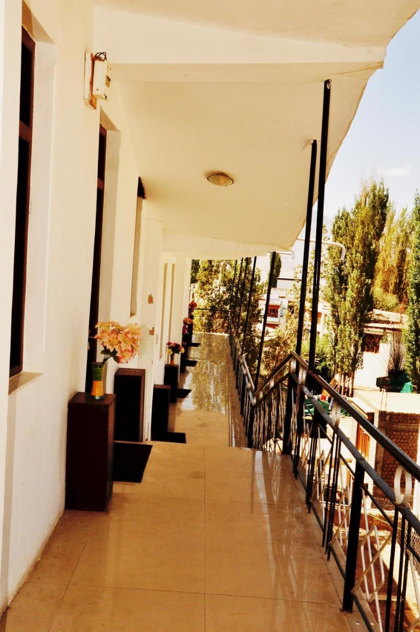 Hotel Jan Palace Лех Экстерьер фото