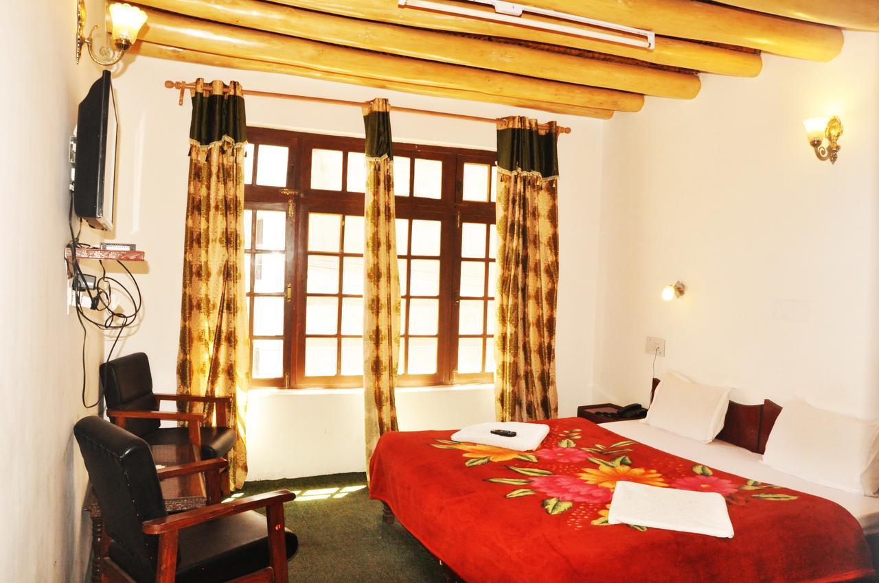 Hotel Jan Palace Лех Экстерьер фото